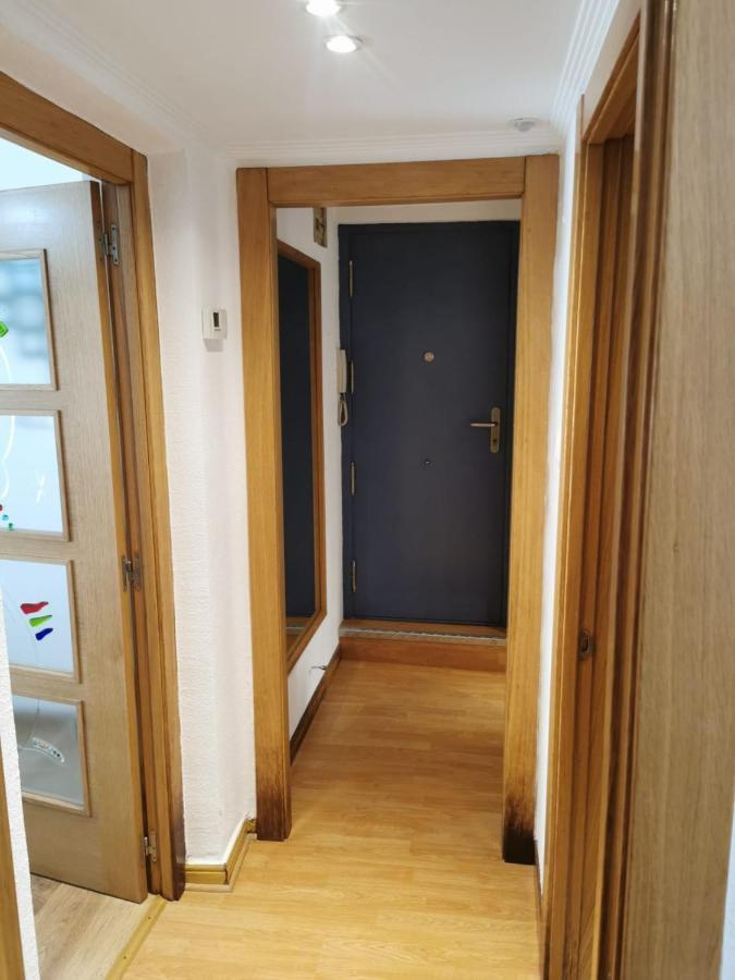 Apartamento Bajo Al Lado Del Ayuntamiento Santander Exterior foto