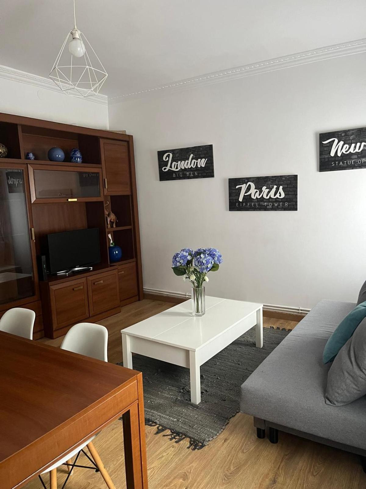 Apartamento Bajo Al Lado Del Ayuntamiento Santander Exterior foto